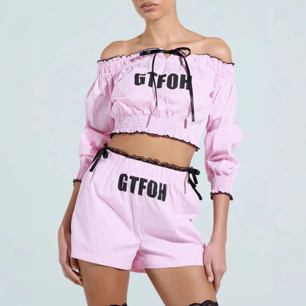 Elegant Fashion Set Off-Shoulder Tie Short Crop Top Shorts Slim Fit Body-Enhancing
Elegant Fashion Set Off-Shoulder Tie Short Crop Top Shorts Slim Fit Body-Enhancing