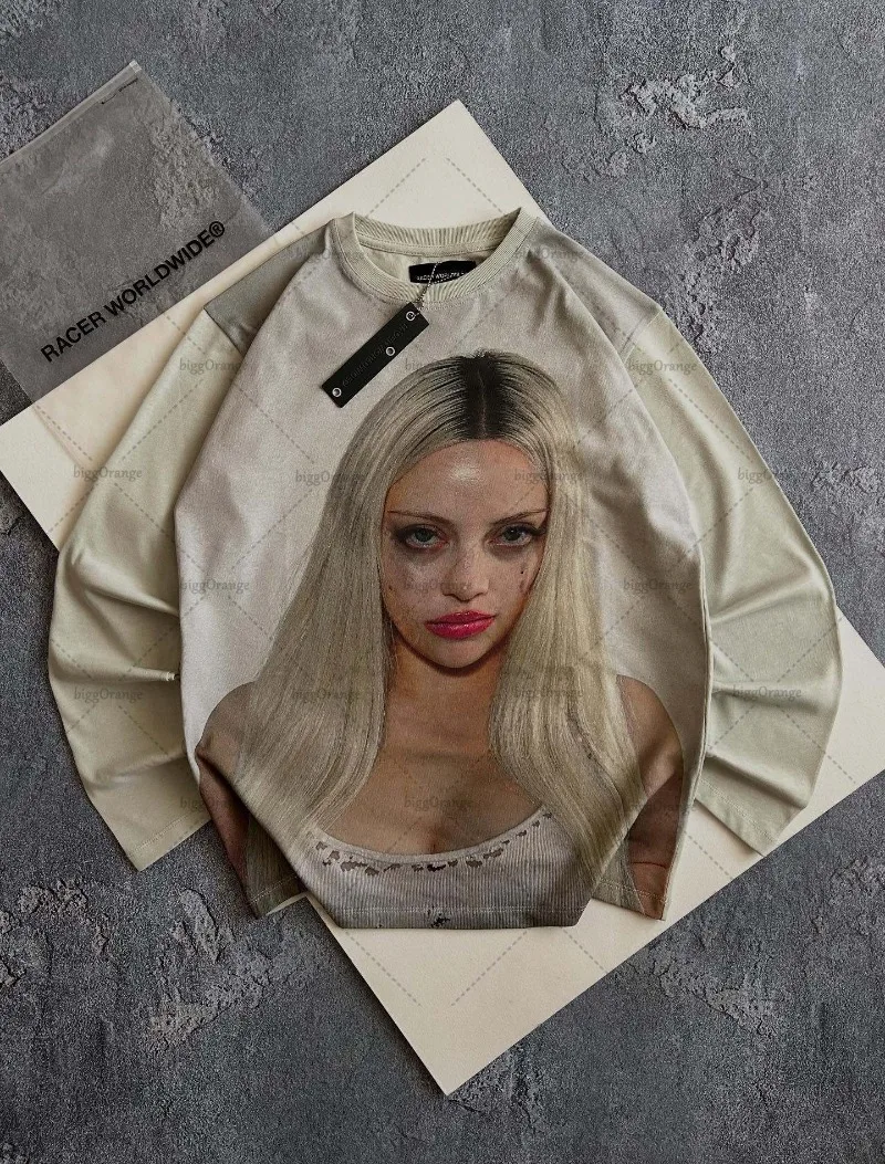 Casual Fashion High Street Retro Oversized Cotton Round Neck T-shirt Men Y2K 2025 Harajuku Hip-hop Punk Vintage Loose Top Women
Casual Fashion High Street Retro Oversized Cotton Round Neck T-shirt Men Y2K 2025 Harajuku Hip-hop Punk Vintage Loose Top Women
