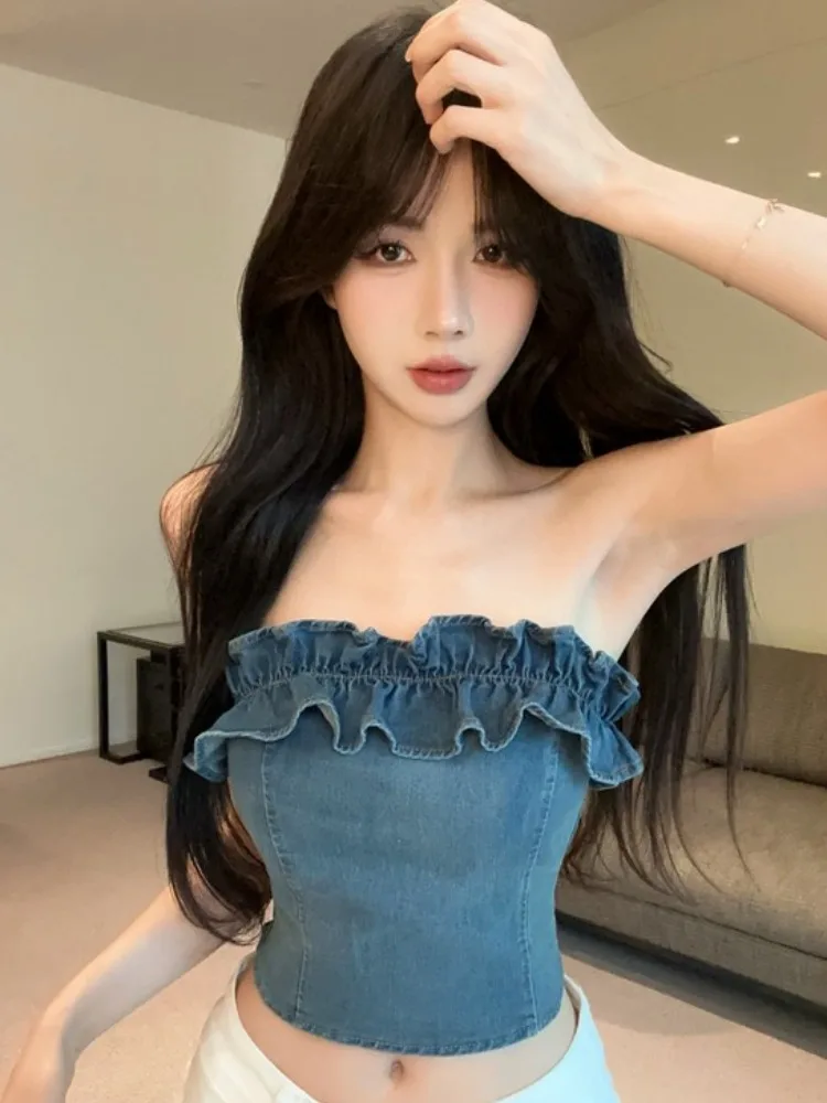 Sexy Retro Girl Hot Girl Short Denim Vest Women's Spring Summer New One-Shoulder Design Sensual Ruffle Trim Bustier Top
Sexy Retro Girl Hot Girl Short Denim Vest Women's Spring Summer New One-Shoulder Design Sensual Ruffle Trim Bustier Top