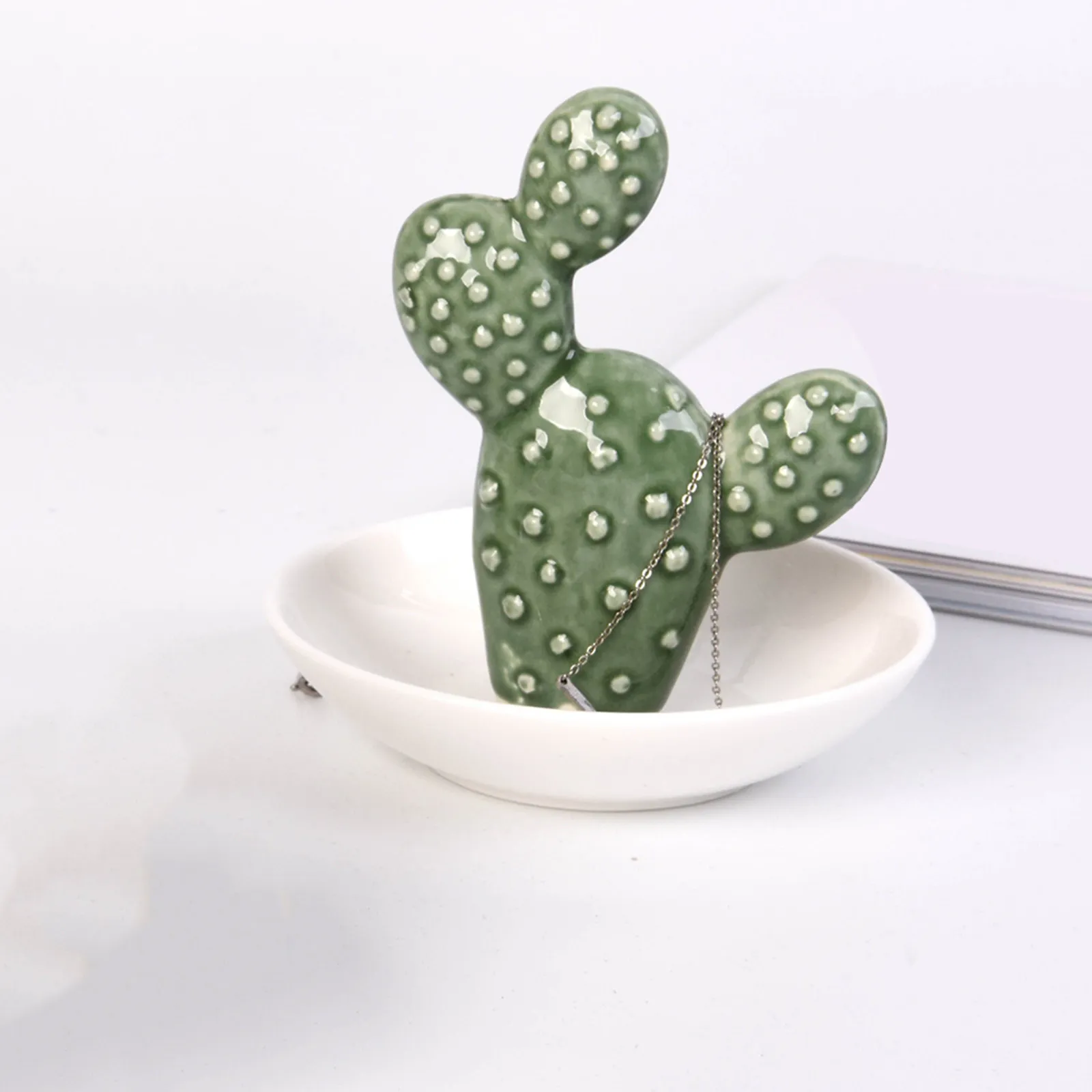 Ceramic Cactus Jewelry Tray Premium Ring Earring Dish Plate Decorative Organizer for Bracelet Necklace Storage Home Ornament
Ceramic Cactus Jewelry Tray Premium Ring Earring Dish Plate Decorative Organizer for Bracelet Necklace Storage Home Ornament