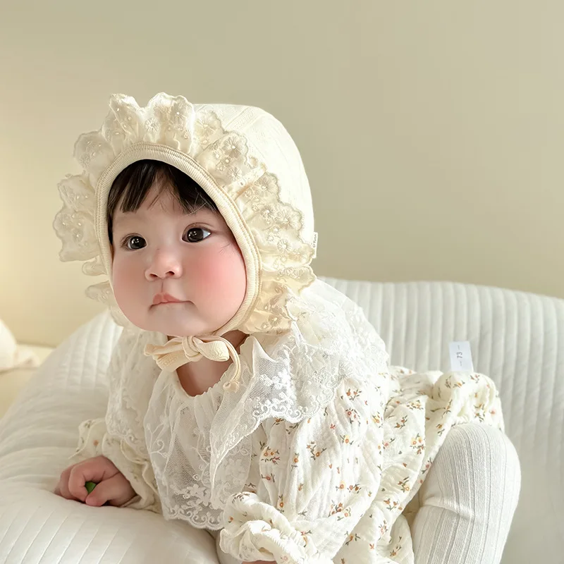 Princess Girl Lace Ruffle Court Hat Spring Autumn Baby Ear Protection Cap 3-12Month Newborn Fetal Hats Kids Beanies Photo Props
Princess Girl Lace Ruffle Court Hat Spring Autumn Baby Ear Protection Cap 3-12Month Newborn Fetal Hats Kids Beanies Photo Props