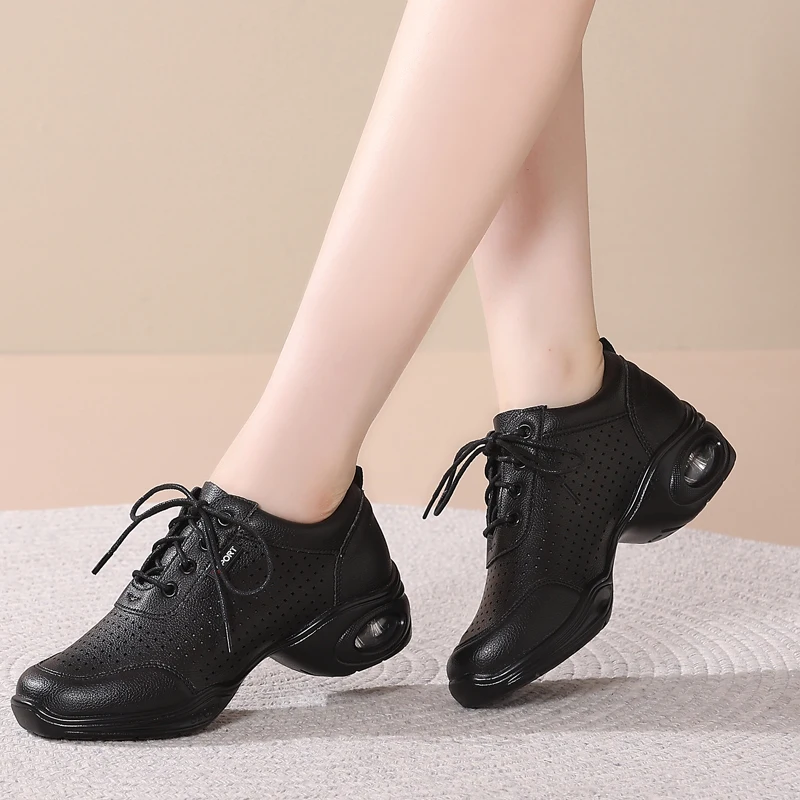 2025 Spring/Summer New Women's Dance Shoes Soft Soled Adult Breathable Genuine Leather Sports Shoes Modern Dance Shoes Air Cushi
2025 Spring/Summer New Women's Dance Shoes Soft Soled Adult Breathable Genuine Leather Sports Shoes Modern Dance Shoes Air Cushi
