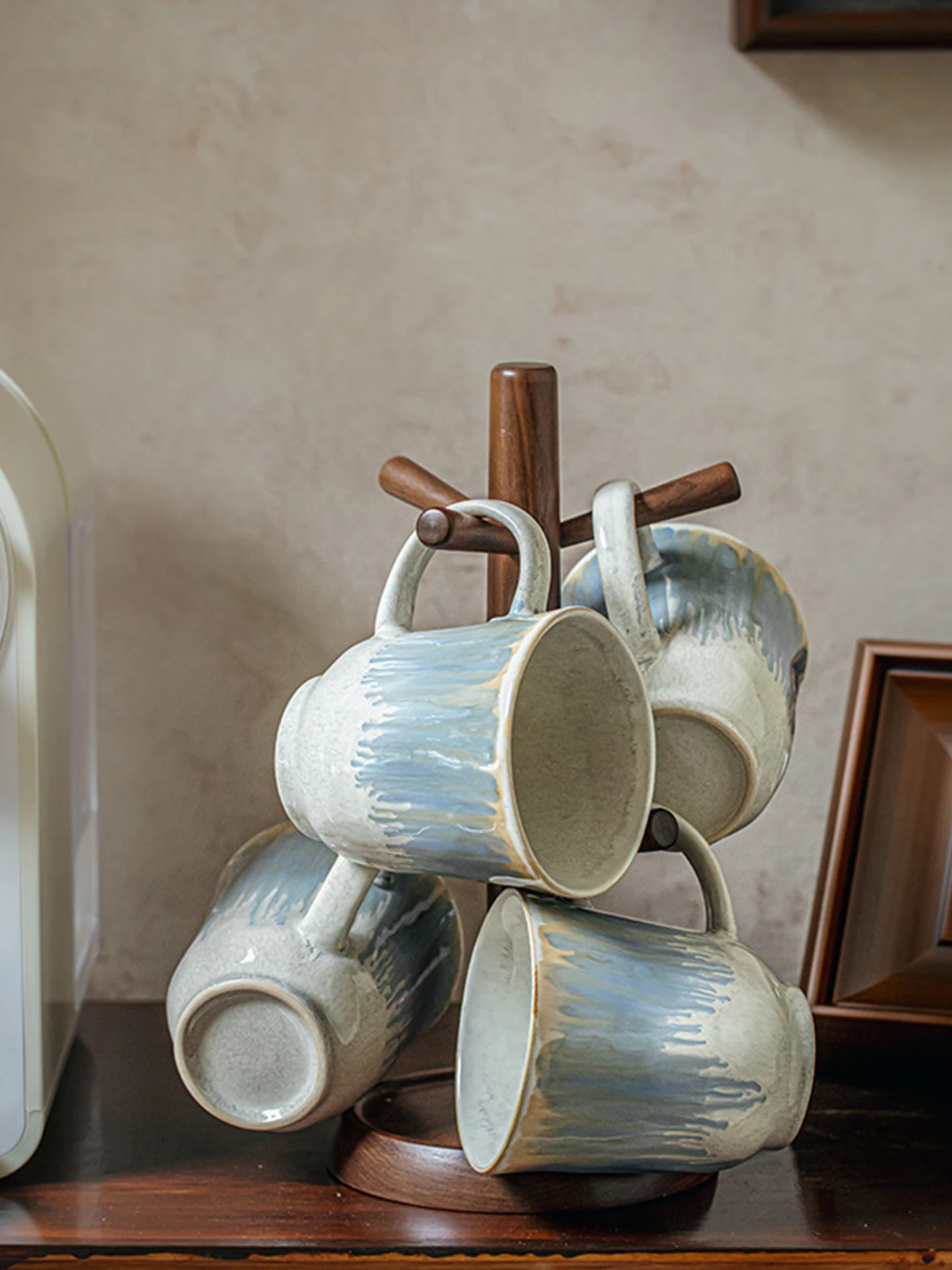 Large Capacity Irregular JOJOS L PDrules Ceramic Mugs High Footed Specialty Cups Vintage Style Not Handmade for Universal Use
Large Capacity Irregular JOJOS L PDrules Ceramic Mugs High Footed Specialty Cups Vintage Style Not Handmade for Universal Use