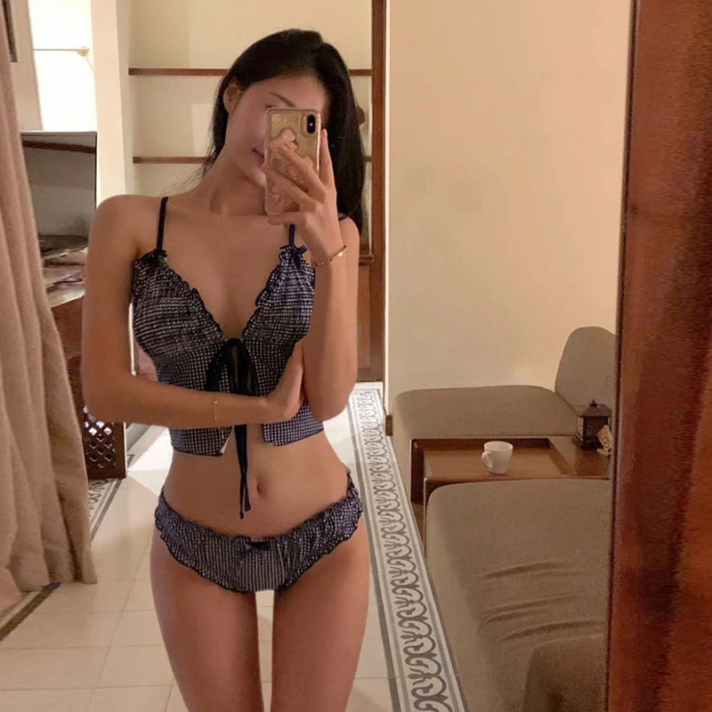 Beautiful V-Ne e Separate Women's Swimsuit for Holiday And Hot Spring Swimming Sexy Pure Desire High-End Feel New 2026
Beautiful V-Ne e Separate Women's Swimsuit for Holiday And Hot Spring Swimming Sexy Pure Desire High-End Feel New 2026