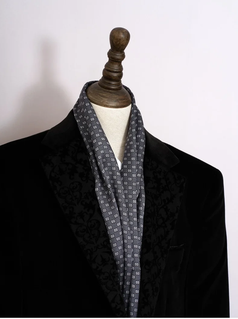 Men's 100 Silk Scarf Double Layer Long Neckerchief Business Suit Cravat Mufflers Grey
Men's 100 Silk Scarf Double Layer Long Neckerchief Business Suit Cravat Mufflers Grey