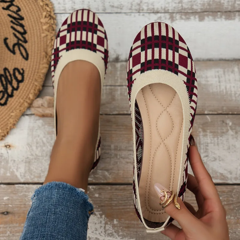 Loafers Women Geometric Pattern Round Toe Slip on New Mesh Sneakers Autumn Light Slip on Shoes Round Toe Flat Socks Shoes
Loafers Women Geometric Pattern Round Toe Slip on New Mesh Sneakers Autumn Light Slip on Shoes Round Toe Flat Socks Shoes