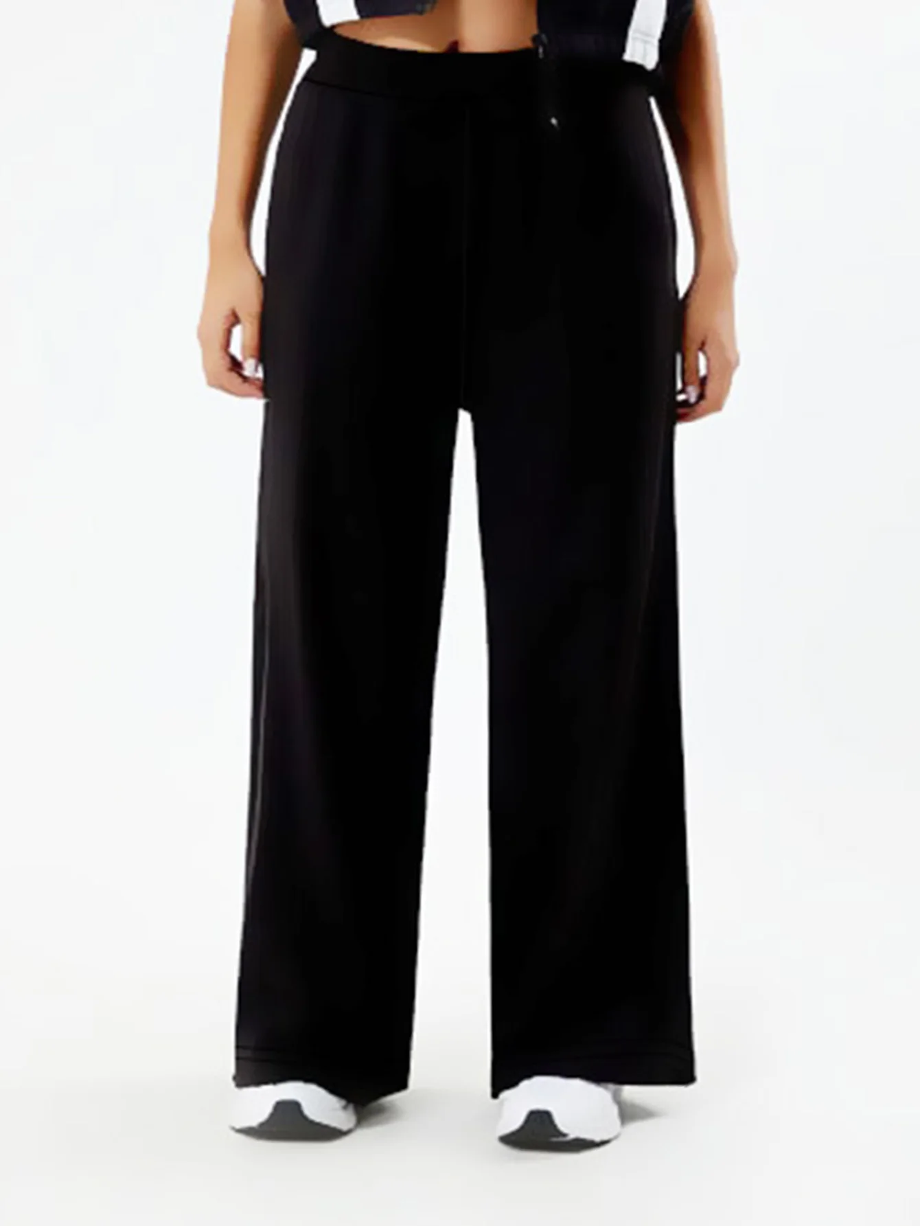 2026 Elegant Chic Wide Leg Pants Women Solid Black Regular Waist Breathable Slimming Casual Office Trousers
2026 Elegant Chic Wide Leg Pants Women Solid Black Regular Waist Breathable Slimming Casual Office Trousers