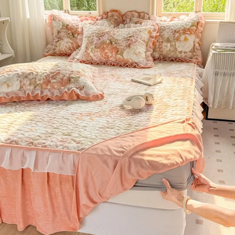 2025 new winter milk fleece bed skirt thickened mattress cover fleece non-slip single piece bed skirt, no pillowcase
2025 new winter milk fleece bed skirt thickened mattress cover fleece non-slip single piece bed skirt, no pillowcase