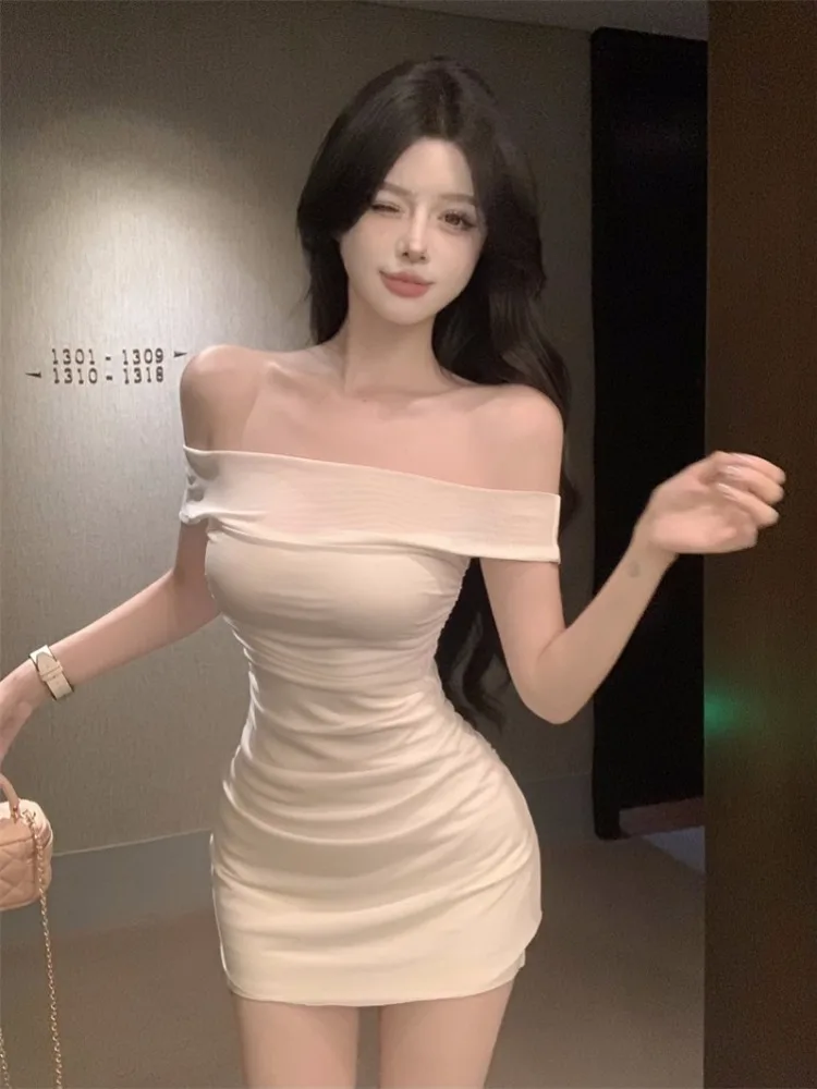 Elegant Sexy Pure Desire White Bodycon Skirt One Shoulder Sleeveless Dress Women's Fashionable Show Clavicle Summer Short Sleeve
Elegant Sexy Pure Desire White Bodycon Skirt One Shoulder Sleeveless Dress Women's Fashionable Show Clavicle Summer Short Sleeve
