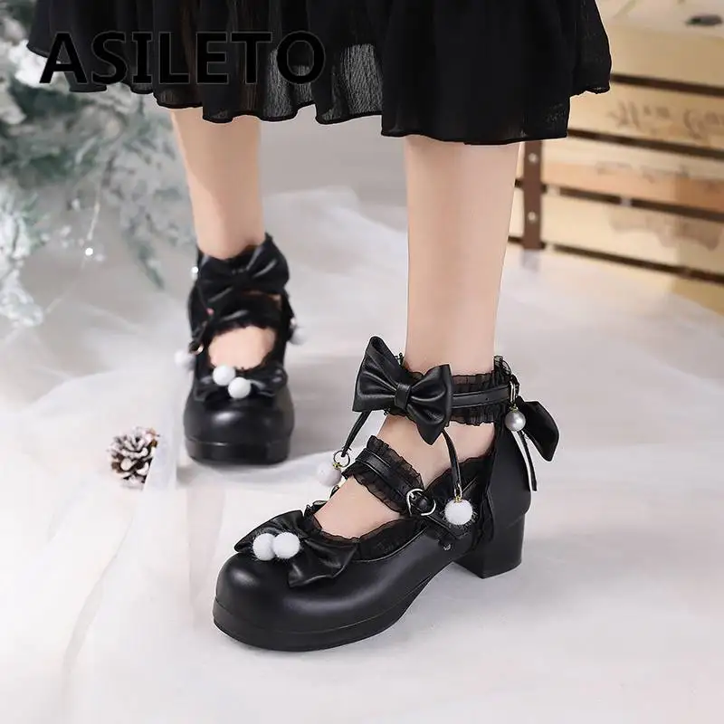 Женские туфли в стиле Лолиты ASILETO, туфли-лодочки с круглым носком на толстом каблуке и ремешком с пряжкой и платформой с бантом, милые туфли-лодочки для девочек маленького размера 28, 29, 30 
Женские туфли в стиле Лолиты ASILETO, туфли-лодочки с круглым носком на толстом каблуке и ремешком с пряжкой и платформой с бантом, милые туфли-лодочки для девочек маленького размера 28, 29, 30