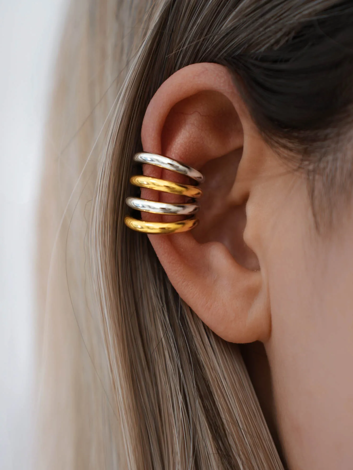 Stainless Steel Ear Clip 18K Gold Plated For Women Waterproof High Quality Ladies Jewelry For Daily Wear Vacation Seaside Etc
Stainless Steel Ear Clip 18K Gold Plated For Women Waterproof High Quality Ladies Jewelry For Daily Wear Vacation Seaside Etc