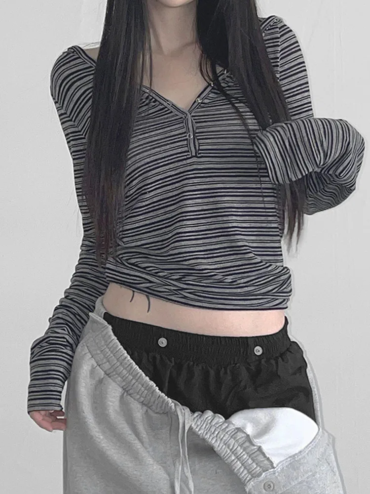 Casual Striped Breasted Long Sleeve Hooded T-Shirts Women Design Slim Fit Simple Fashion Blouses
Casual Striped Breasted Long Sleeve Hooded T-Shirts Women Design Slim Fit Simple Fashion Blouses