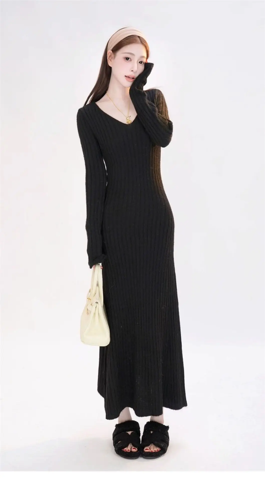 Удлиненные кардиганы бордового цвета для женщин: зимние, с принтом, на шнуровке, с меховым воротником, свободного кроя, с капюшоном, с завязками, приталенные, с открытым передом, укороченные, из фактурного материала.
Удлиненные кардиганы бордового цвета для женщин: зимние, с принтом, на шнуровке, с меховым воротником, свободного кроя, с капюшоном, с завязками, приталенные, с открытым передом, укороченные, из фактурного материала.