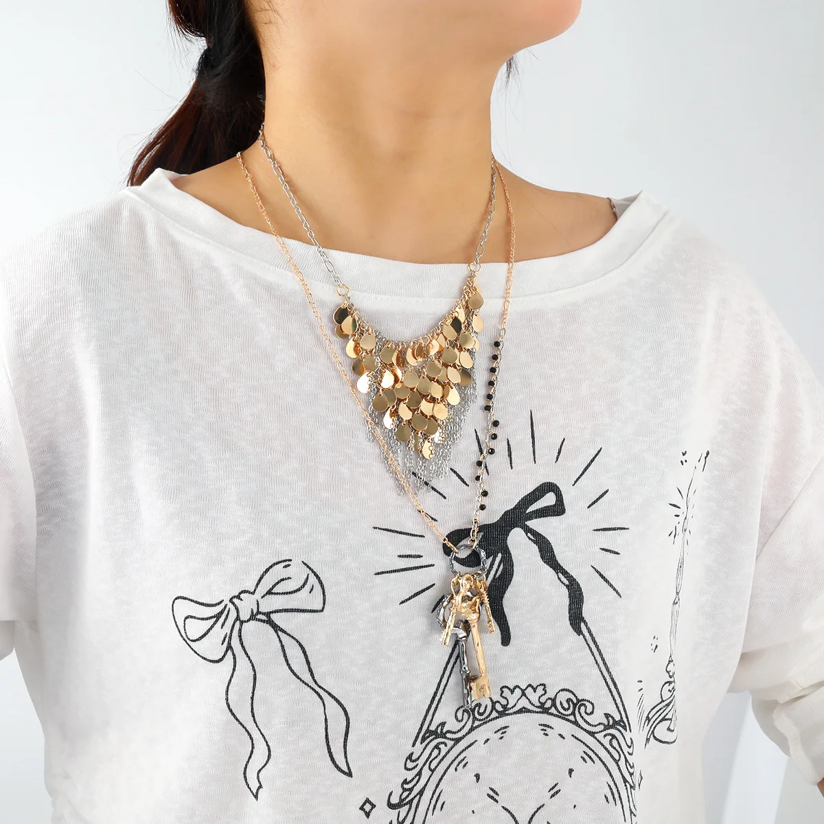ZAA 2025 Trend Women Jewelry Vintage 2 Pack Metal Piece Tassel Waterfall Necklace Keys Pendant Classic Holiday Party Accessories
ZAA 2025 Trend Women Jewelry Vintage 2 Pack Metal Piece Tassel Waterfall Necklace Keys Pendant Classic Holiday Party Accessories