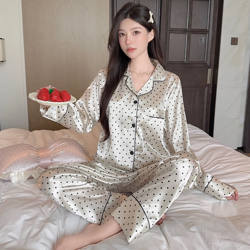 SURIPremium Silk-Feel Retro-Style Women's Nightwear Set Summer Long-Sleeve Top & Pants Lace Trim Homewear Lightweight Spring
SURIPremium Silk-Feel Retro-Style Women's Nightwear Set Summer Long-Sleeve Top & Pants Lace Trim Homewear Lightweight Spring