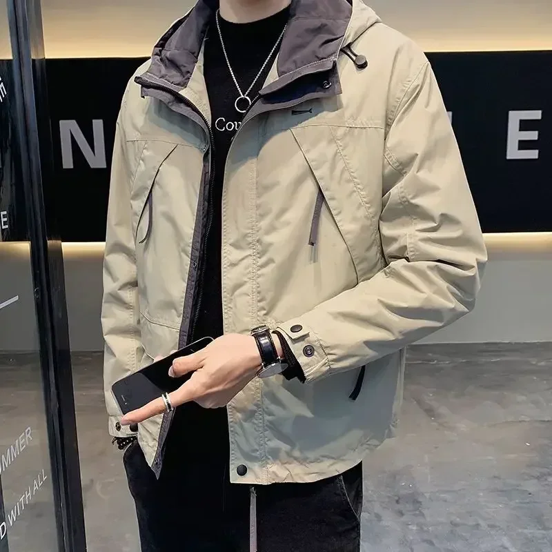 Men's Spring and Autumn New Fashion Casual Hooded Charge Jacket, Solid Color Loose Zipper Patchwork Jacket with Side Seam Pocket
Men's Spring and Autumn New Fashion Casual Hooded Charge Jacket, Solid Color Loose Zipper Patchwork Jacket with Side Seam Pocket