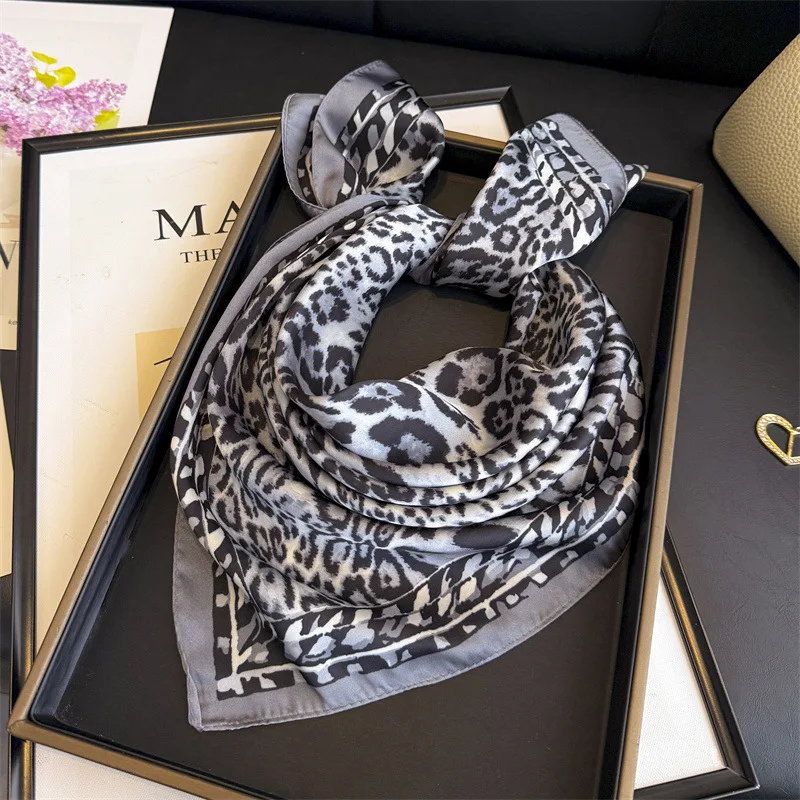Scarf Square Hijab Silk Fashion Shawl Wraps Bandana Headband Ribbon Foulards Femme Accesories Headscarf Designer Headbands
Scarf Square Hijab Silk Fashion Shawl Wraps Bandana Headband Ribbon Foulards Femme Accesories Headscarf Designer Headbands