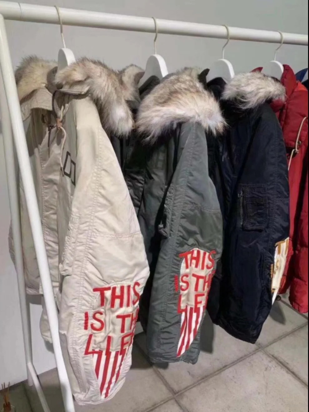 VISVIM 0021 19AW VALDEZ COAT Water drop wolf hair sweater collar coat Nakamura autumn and winter jacket
VISVIM 0021 19AW VALDEZ COAT Water drop wolf hair sweater collar coat Nakamura autumn and winter jacket