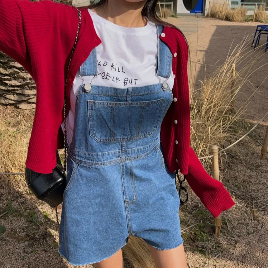 Casual High Waist Straight Leg Jeans Overalls Durable Cotton Material Versatile Loose Fit Blue Denim Shorts for Women
Casual High Waist Straight Leg Jeans Overalls Durable Cotton Material Versatile Loose Fit Blue Denim Shorts for Women