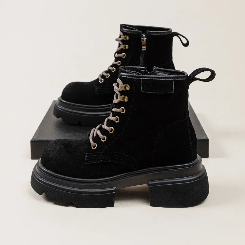 Women British Suede Genuine Leather Boots New Fashion Platform Autumn Winter Ankle Booties Wedge Spring Moccasins Zipper Shoes
Women British Suede Genuine Leather Boots New Fashion Platform Autumn Winter Ankle Booties Wedge Spring Moccasins Zipper Shoes