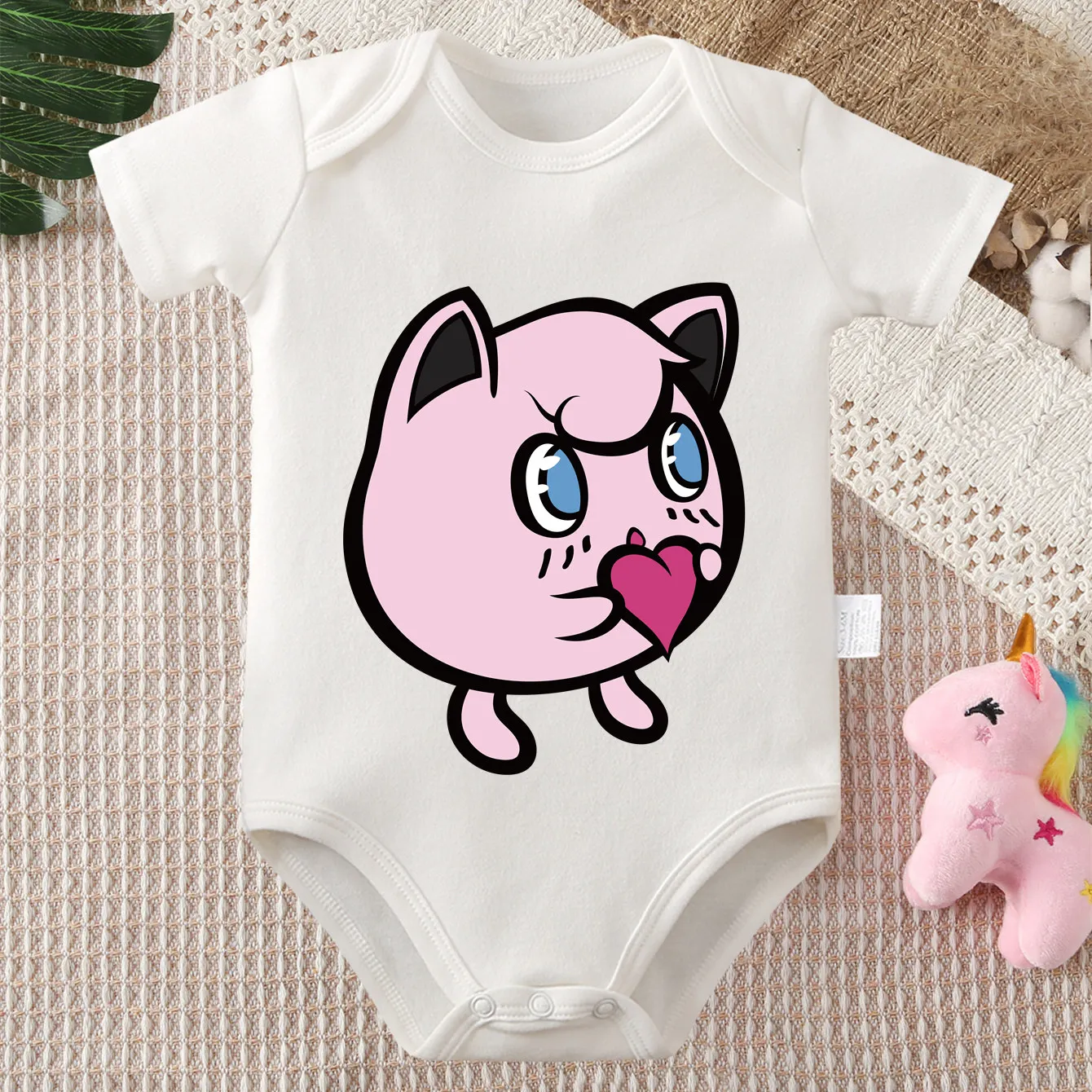 Комбинезон из 100% хлопка с рисунком Pokemon Wigglytuff, изысканный удобный комбинезон-боди для детской одежды для новорожденных от 0 до 12 месяцев
Комбинезон из 100% хлопка с рисунком Pokemon Wigglytuff, изысканный удобный комбинезон-боди для детской одежды для новорожденных от 0 до 12 месяцев