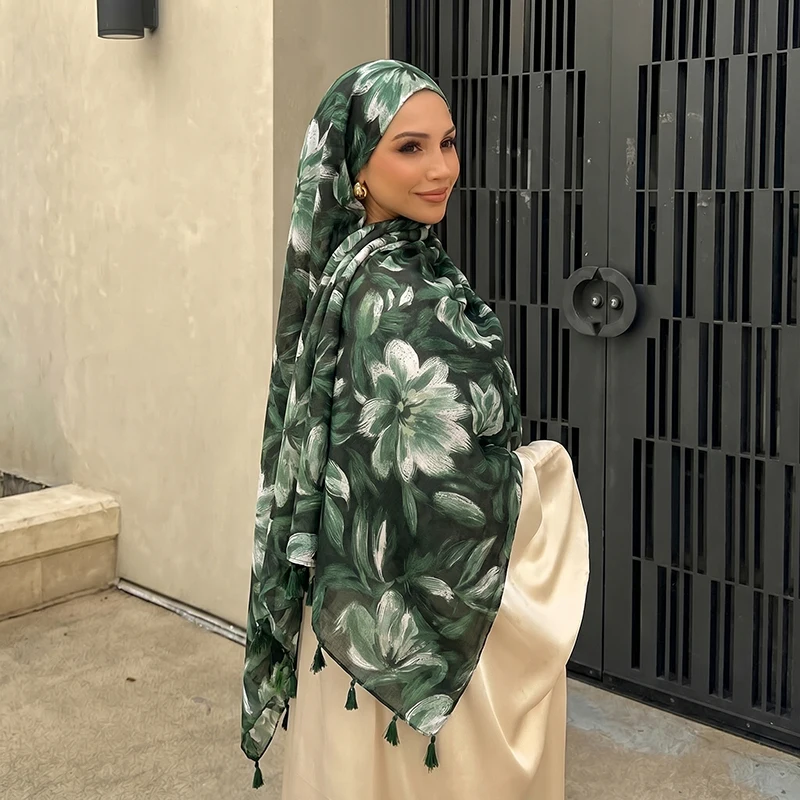 2026 Designer Brand Women Scarf Bohemia Print Lady Shawls Cotton Feeling Soft Oversize Hijabs Neck Headband Tassel Foulard
2026 Designer Brand Women Scarf Bohemia Print Lady Shawls Cotton Feeling Soft Oversize Hijabs Neck Headband Tassel Foulard