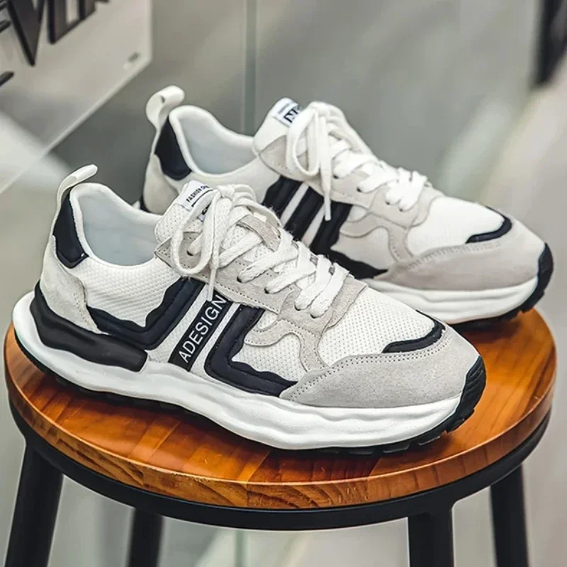 Оригинальный брендовый дизайн, новые удобные дышащие кроссовки на плоской подошве со шнуровкой из смешанного материала
Оригинальный брендовый дизайн, новые удобные дышащие кроссовки на плоской подошве со шнуровкой из смешанного материала