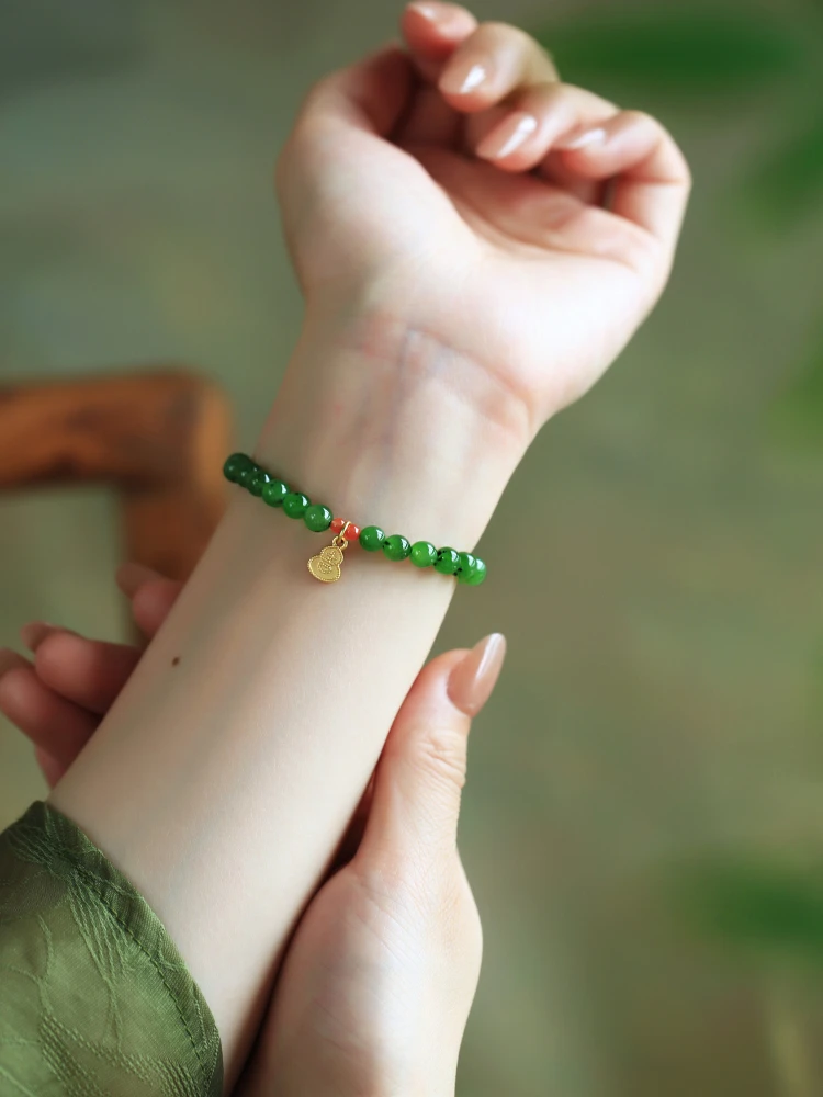 Natural Jasper and Hetian Jade Pure Silver Gourd Bracelet Green Jade Spinach Green Beaded Bracelet
Natural Jasper and Hetian Jade Pure Silver Gourd Bracelet Green Jade Spinach Green Beaded Bracelet