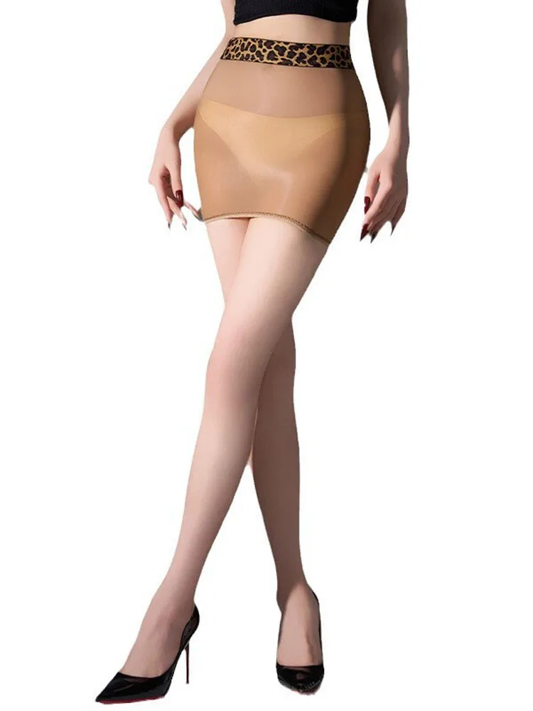 Leopard 5D Oil Glossy Mini Skirt for Women Ultra-thin Sheer See Through Tight Skirt High Elastic Packet Hip Streetwear Costume
Leopard 5D Oil Glossy Mini Skirt for Women Ultra-thin Sheer See Through Tight Skirt High Elastic Packet Hip Streetwear Costume