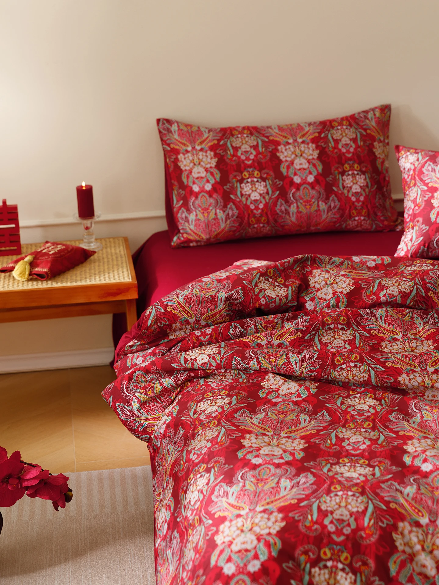 Red Floral Print Cotton Bedding Set 4-Piece Wedding Celebration Brideom Household Goods Vintage Sle Quilt Cover
Red Floral Print Cotton Bedding Set 4-Piece Wedding Celebration Brideom Household Goods Vintage Sle Quilt Cover