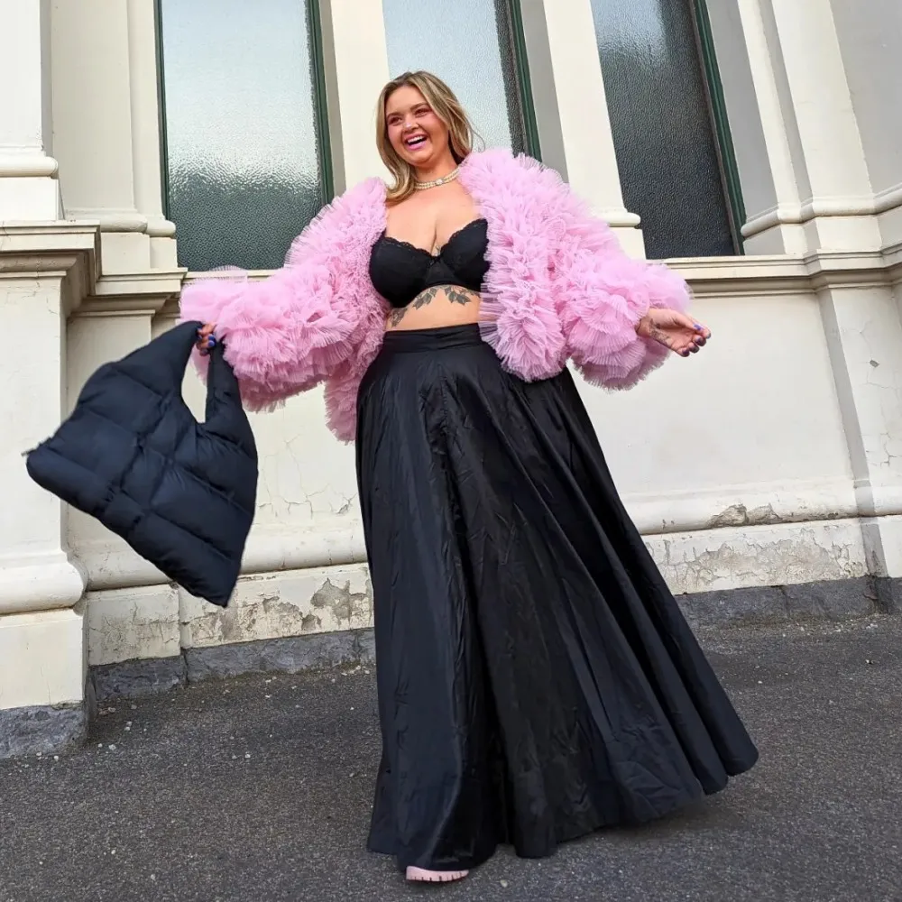 Тюлевые блузки из двух предметов, куртка с оборками, очень пышная блузка-пачка с юбкой, сетчатые женские топы с длинными рукавами, атласная юбка
Тюлевые блузки из двух предметов, куртка с оборками, очень пышная блузка-пачка с юбкой, сетчатые женские топы с длинными рукавами, атласная юбка