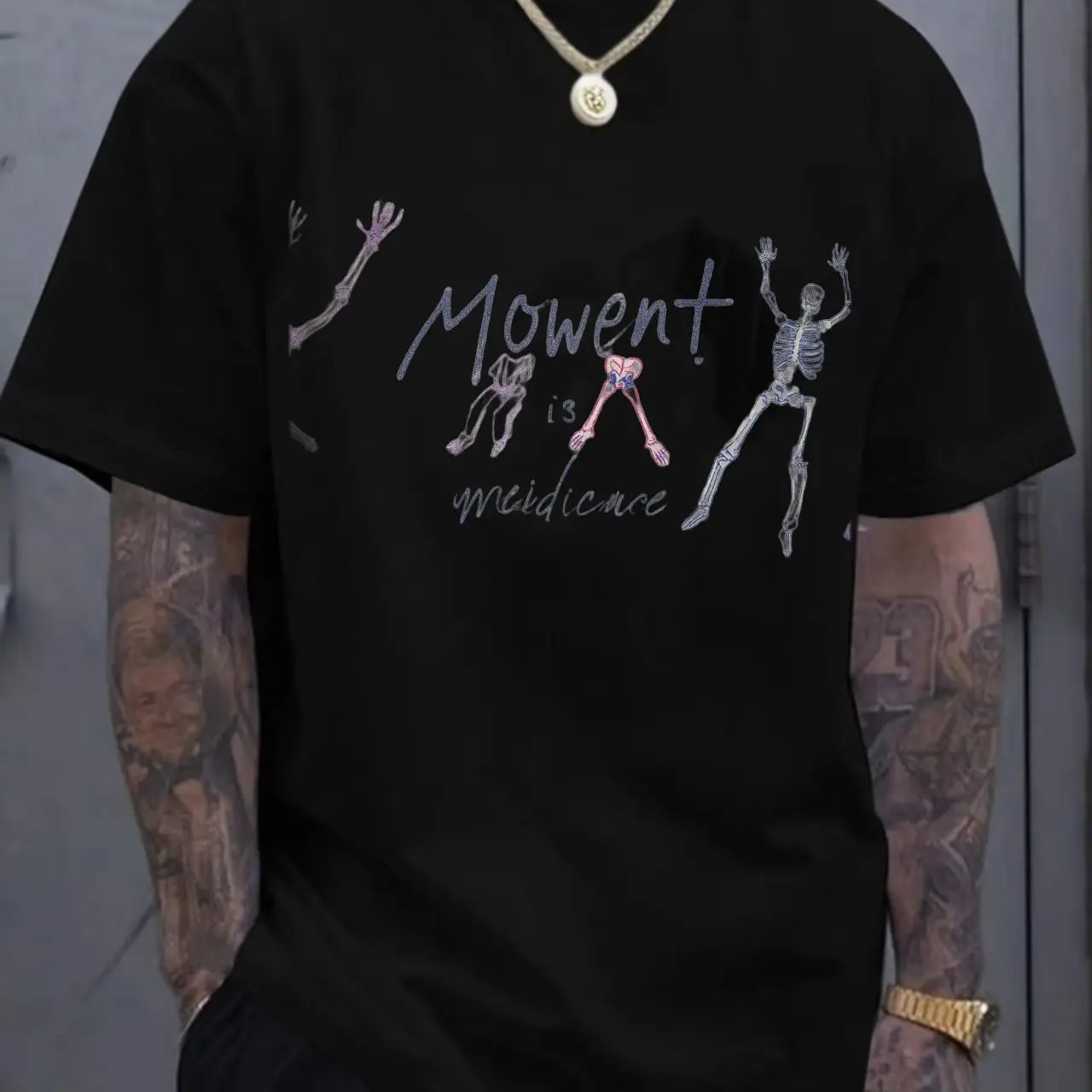 Футболка с круглым вырезом «Причудливая медицинская тема» — динамические скелеты в красных/черных костях, стилизованная «Moment 13 Medicine»
Футболка с круглым вырезом «Причудливая медицинская тема» — динамические скелеты в красных/черных костях, стилизованная «Moment 13 Medicine»