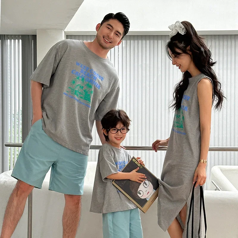 Family Matching Clothing Couple Look Mom Daughter Sleeveless Dresses Dad and Son T Shirts Shorts Outfits Sister Brother Clothes
Family Matching Clothing Couple Look Mom Daughter Sleeveless Dresses Dad and Son T Shirts Shorts Outfits Sister Brother Clothes
