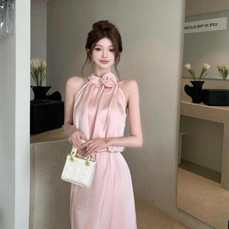 French Summer Suit Three-dimensional Flower Temperament Sleeveless Vest Satin Top High Waist Skirt Two-piece Suit
French Summer Suit Three-dimensional Flower Temperament Sleeveless Vest Satin Top High Waist Skirt Two-piece Suit