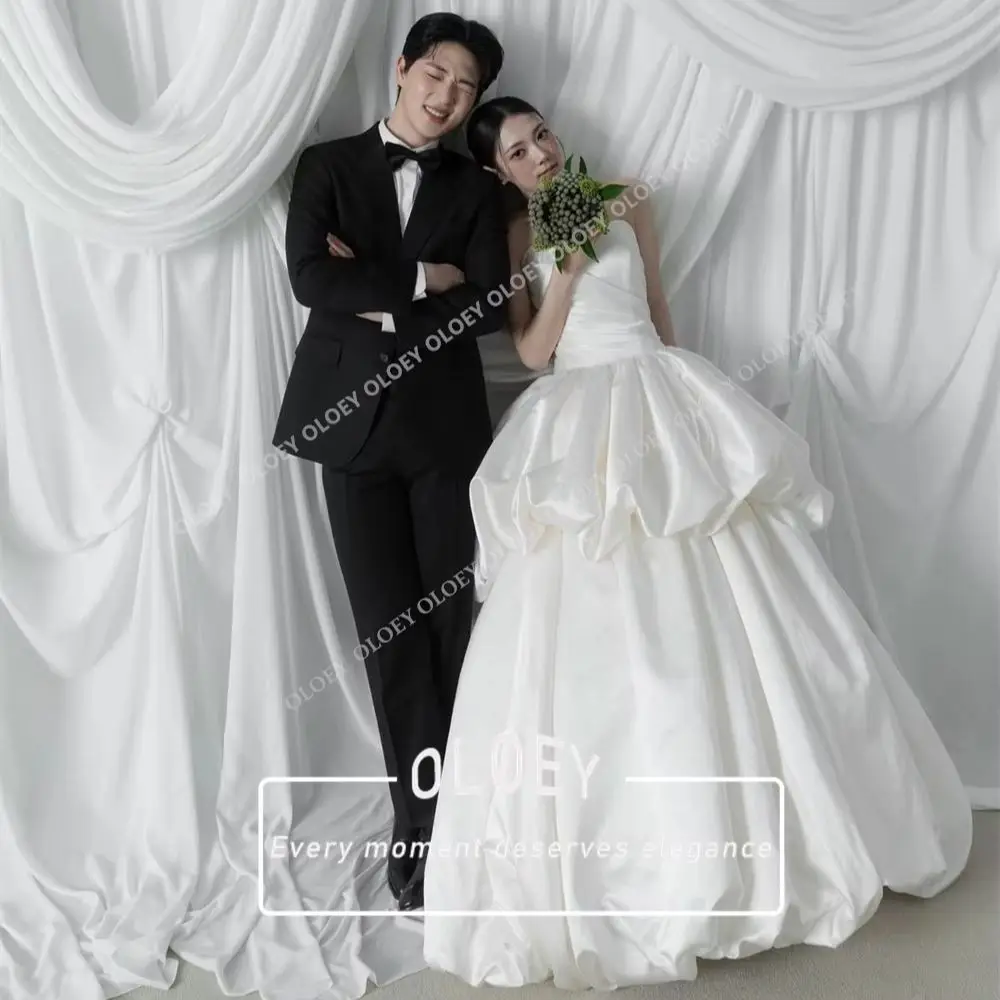 OLOEY Elegant Strapless A-Line Wedding Dress Korea Photoshoot Soft Satin Puffy Bridal Gown Customized Corset Robe De Mariage
OLOEY Elegant Strapless A-Line Wedding Dress Korea Photoshoot Soft Satin Puffy Bridal Gown Customized Corset Robe De Mariage