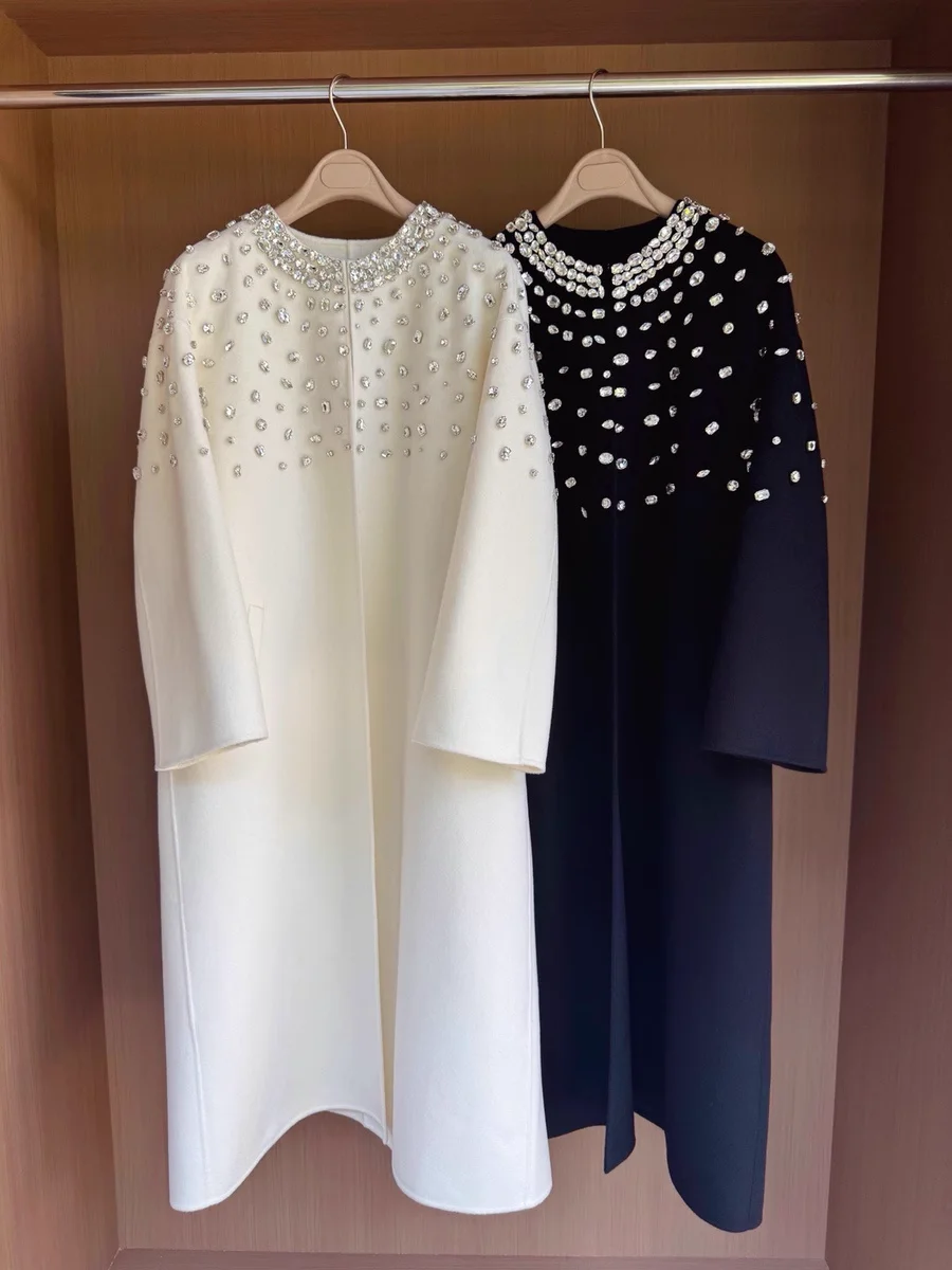 Luxury Brand Name Women's Coat Fashion White Straight Long Coat Wool Elegant Ladies Diamonds Winter Black Jacket Cashmere
Luxury Brand Name Women's Coat Fashion White Straight Long Coat Wool Elegant Ladies Diamonds Winter Black Jacket Cashmere