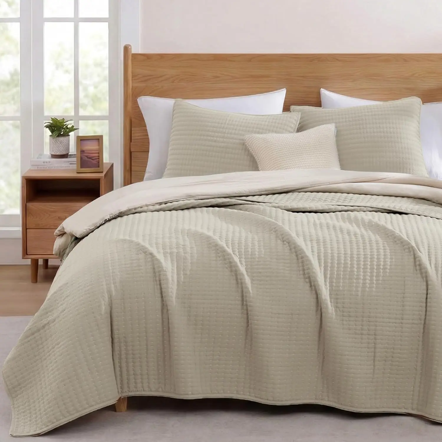 Queen Size Quilt Set - 3 Pieces Lightweight Bedspreads in Light Oatmeal, Soft Summer Coverlet with Pillow Shams for All Seasons
Queen Size Quilt Set - 3 Pieces Lightweight Bedspreads in Light Oatmeal, Soft Summer Coverlet with Pillow Shams for All Seasons