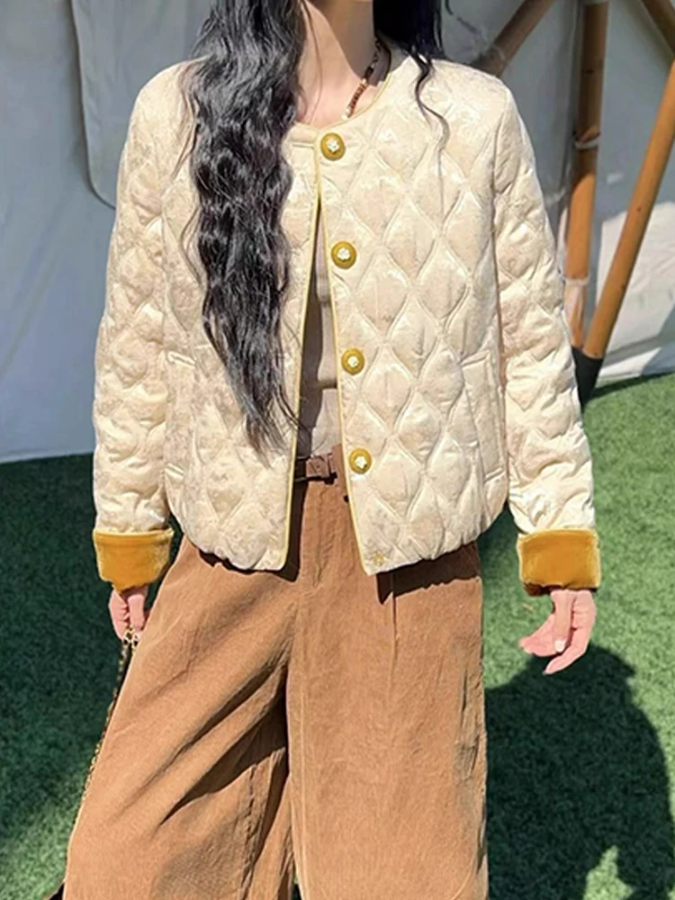 Korean Style Short Thin Cotton Jacket Women's Fashion Diamond Pattern Autumn Winter New Arrival Stylish Short Cotton Coat
Korean Style Short Thin Cotton Jacket Women's Fashion Diamond Pattern Autumn Winter New Arrival Stylish Short Cotton Coat