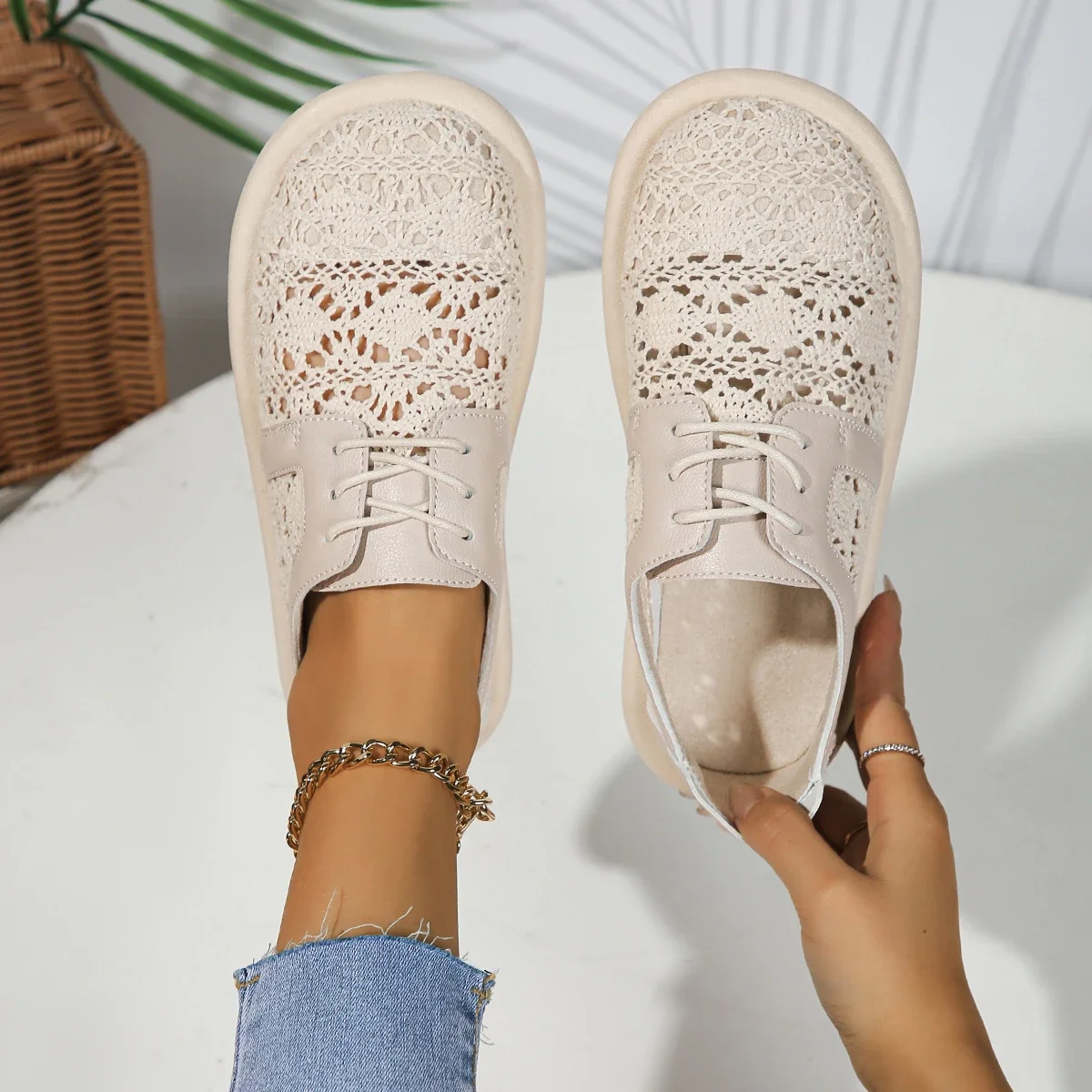 Women Sandals 2024 New Summer Luxury Sandals Designers Shoes Genuine Leather Breathable Platform Shoes Casual Ladies Sandals
Women Sandals 2024 New Summer Luxury Sandals Designers Shoes Genuine Leather Breathable Platform Shoes Casual Ladies Sandals