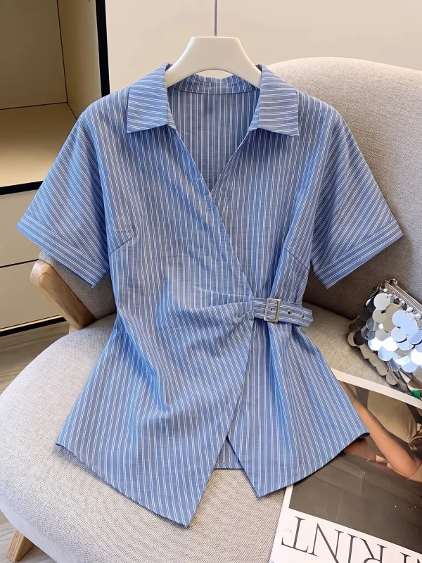 Blue Striped V-Neck Short Sleeve Shirt Women's plus Size Summer New Style Loose Fit Casual Korean Fashion Belted Asymmetrical...
Blue Striped V-Neck Short Sleeve Shirt Women's plus Size Summer New Style Loose Fit Casual Korean Fashion Belted Asymmetrical...