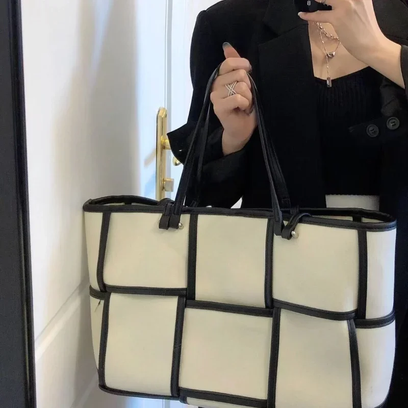 2025 New Canvas Large Capacity Attend Class Commuting All-match Fashion Small Crowd Korean Expert Grating Tote One Shoulder Bag
2025 New Canvas Large Capacity Attend Class Commuting All-match Fashion Small Crowd Korean Expert Grating Tote One Shoulder Bag