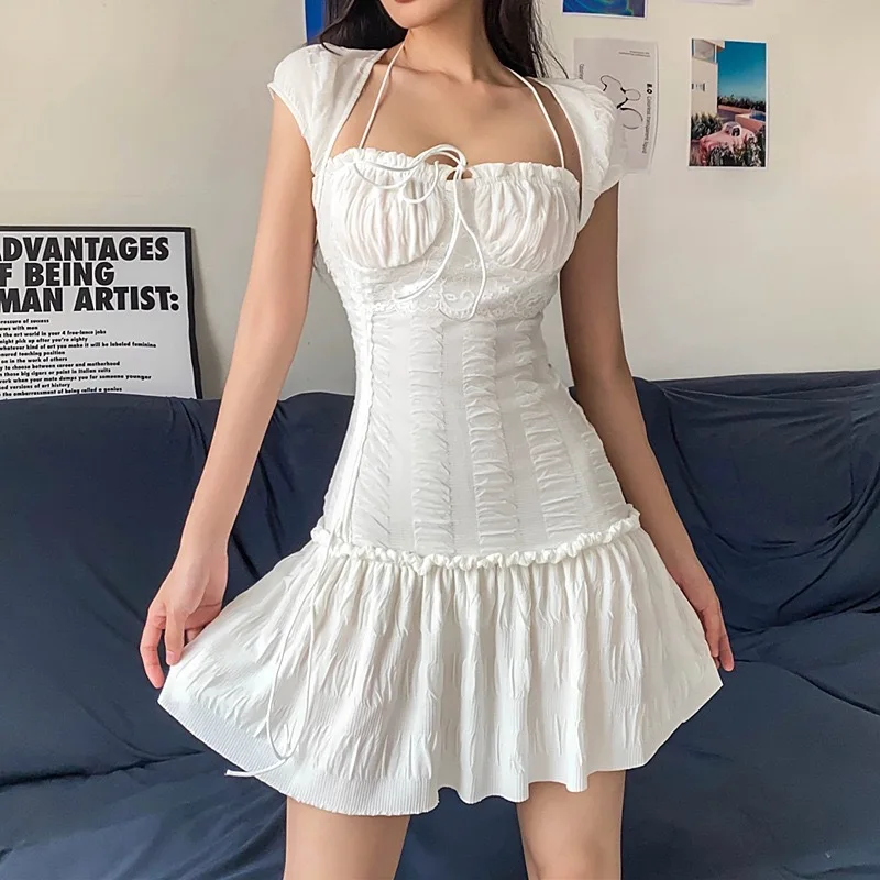 Summer new sexy French straight drop square neck slim fit lace up design short sleeved pleated dress for outdoor party wear
Summer new sexy French straight drop square neck slim fit lace up design short sleeved pleated dress for outdoor party wear