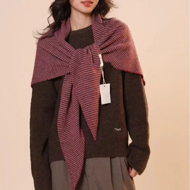 Большая шаль в полоску из 100% шерсти, женский вязаный теплый треугольный шарф в стиле ретро с элегантным шарфом по окружности шеи, женский роскошный шарф
Большая шаль в полоску из 100% шерсти, женский вязаный теплый треугольный шарф в стиле ретро с элегантным шарфом по окружности шеи, женский роскошный шарф