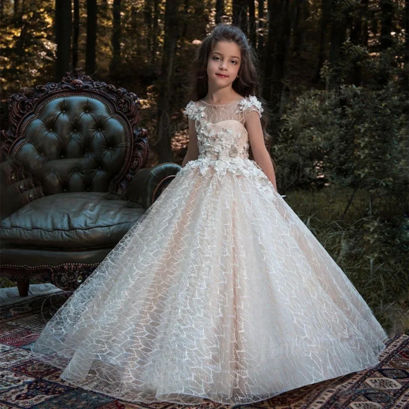 New White Puffy Lace Flower Girl Dress for Weddings Long Sleeves Ball Gown Girl Party Communion Pageant Gown Vestidos
New White Puffy Lace Flower Girl Dress for Weddings Long Sleeves Ball Gown Girl Party Communion Pageant Gown Vestidos