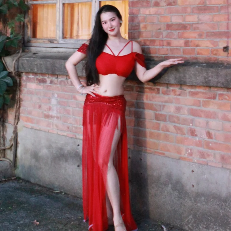 Новый костюм для выступлений BellyDance для женщин, комплект с блестками и кисточками для взрослых, восточный танец, сексуальная темпераментная тренировочная одежда
Новый костюм для выступлений BellyDance для женщин, комплект с блестками и кисточками для взрослых, восточный танец, сексуальная темпераментная тренировочная одежда