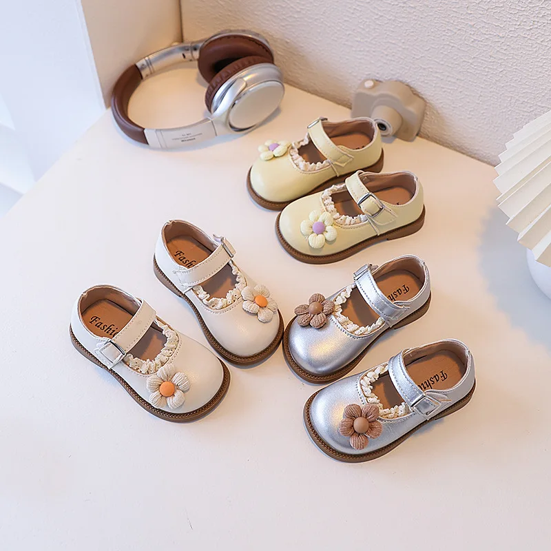 Spring Autumn Sweet Girl Princess Shoes Elegant Flower Kids Leather Shoes Wedding Party Children Causal Flat Shoes Fashion Lace
Spring Autumn Sweet Girl Princess Shoes Elegant Flower Kids Leather Shoes Wedding Party Children Causal Flat Shoes Fashion Lace