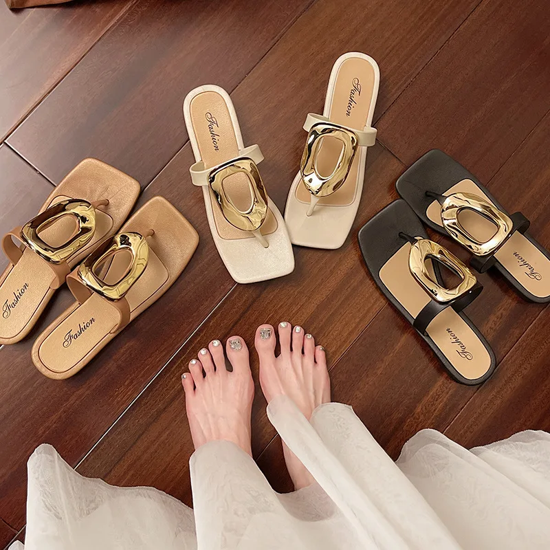 style square-toe niche women's sandals with toe clips, suitable for outdoor wear, fashionable flat-soled anti-slip beach sandals
style square-toe niche women's sandals with toe clips, suitable for outdoor wear, fashionable flat-soled anti-slip beach sandals