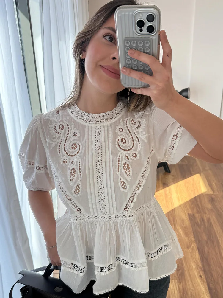 TRAFZA 2025 Women's Spring Embroidered Blouse Short Sleeve Round Collar Loose Fit Romantic Style White Shirt Elegant Fashion
TRAFZA 2025 Women's Spring Embroidered Blouse Short Sleeve Round Collar Loose Fit Romantic Style White Shirt Elegant Fashion