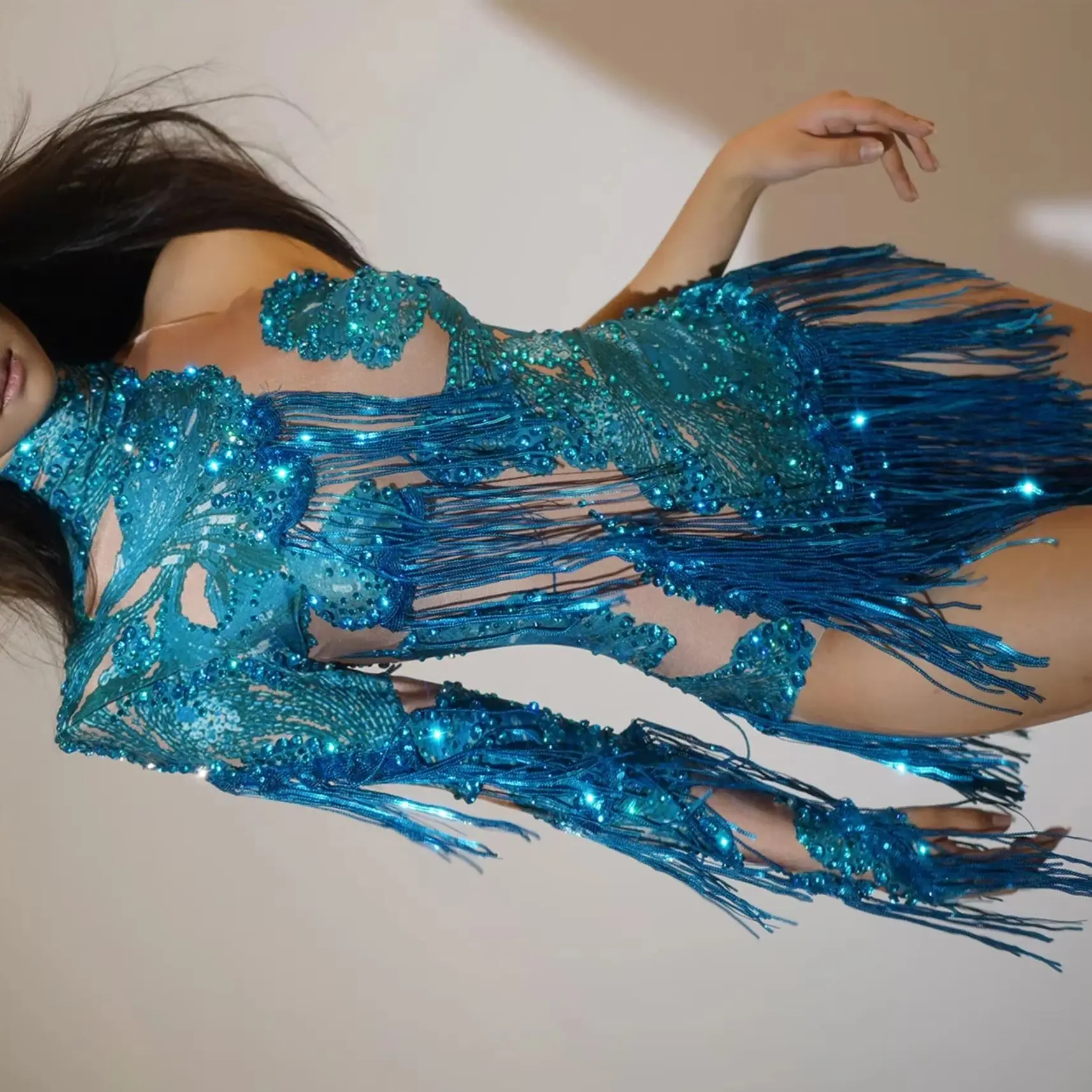 Blue Rhinestones Fringes One Shoulder Bodysuit Women Dance Costume Sexy Skinny Leotard Singer Dancer Show Stage Wear
Blue Rhinestones Fringes One Shoulder Bodysuit Women Dance Costume Sexy Skinny Leotard Singer Dancer Show Stage Wear