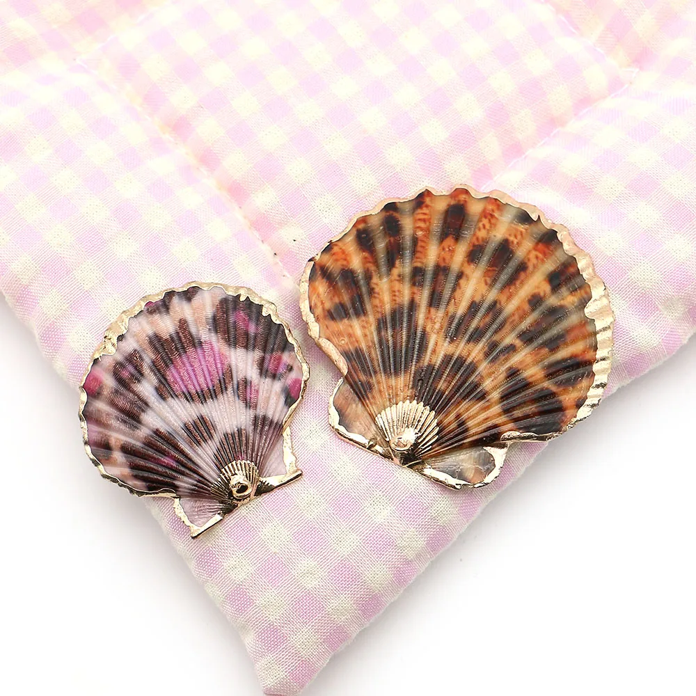 Natural Freshwater Scallop Dyed Leopard Print Brown Pink Electroplated Single-Hole Pendant DIY Necklace Jewelry Accessories
Natural Freshwater Scallop Dyed Leopard Print Brown Pink Electroplated Single-Hole Pendant DIY Necklace Jewelry Accessories